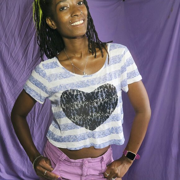Material girl striped lace heart cropped teeshirt - Picture 1 of 7
